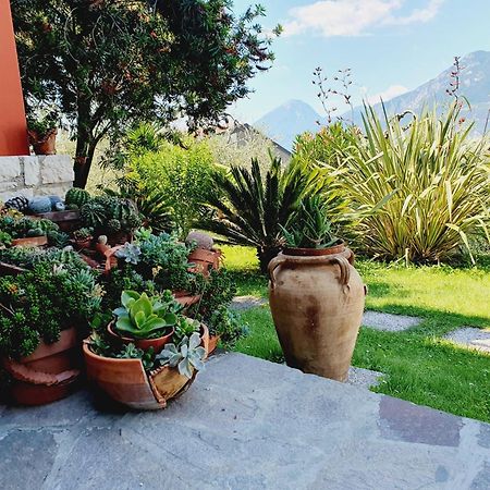 Casa Valenti Apartment Brenzone sul Garda Luaran gambar