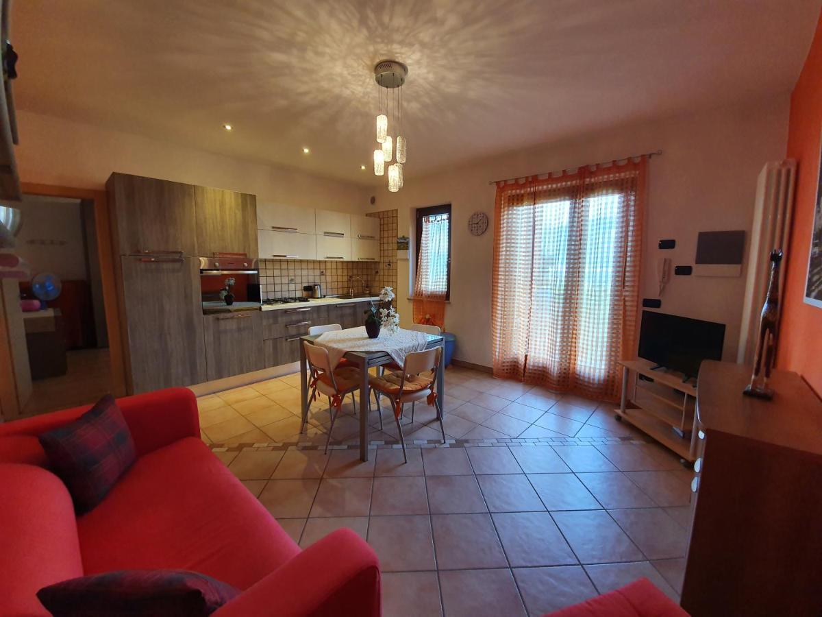 Casa Valenti Apartment Brenzone sul Garda Luaran gambar