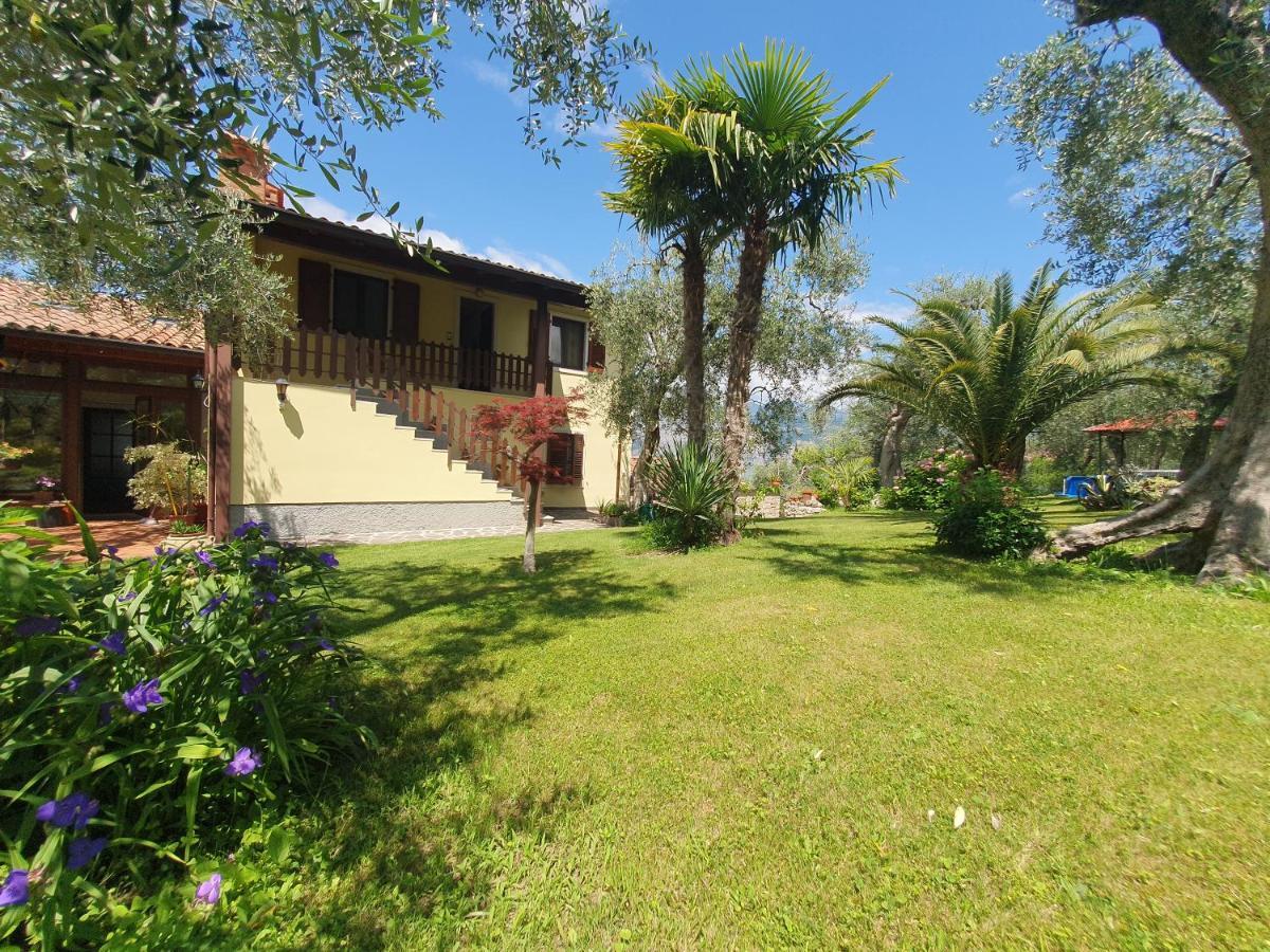 Casa Valenti Apartment Brenzone sul Garda Luaran gambar