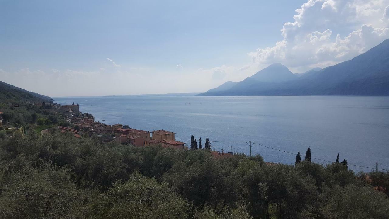 Casa Valenti Apartment Brenzone sul Garda Luaran gambar