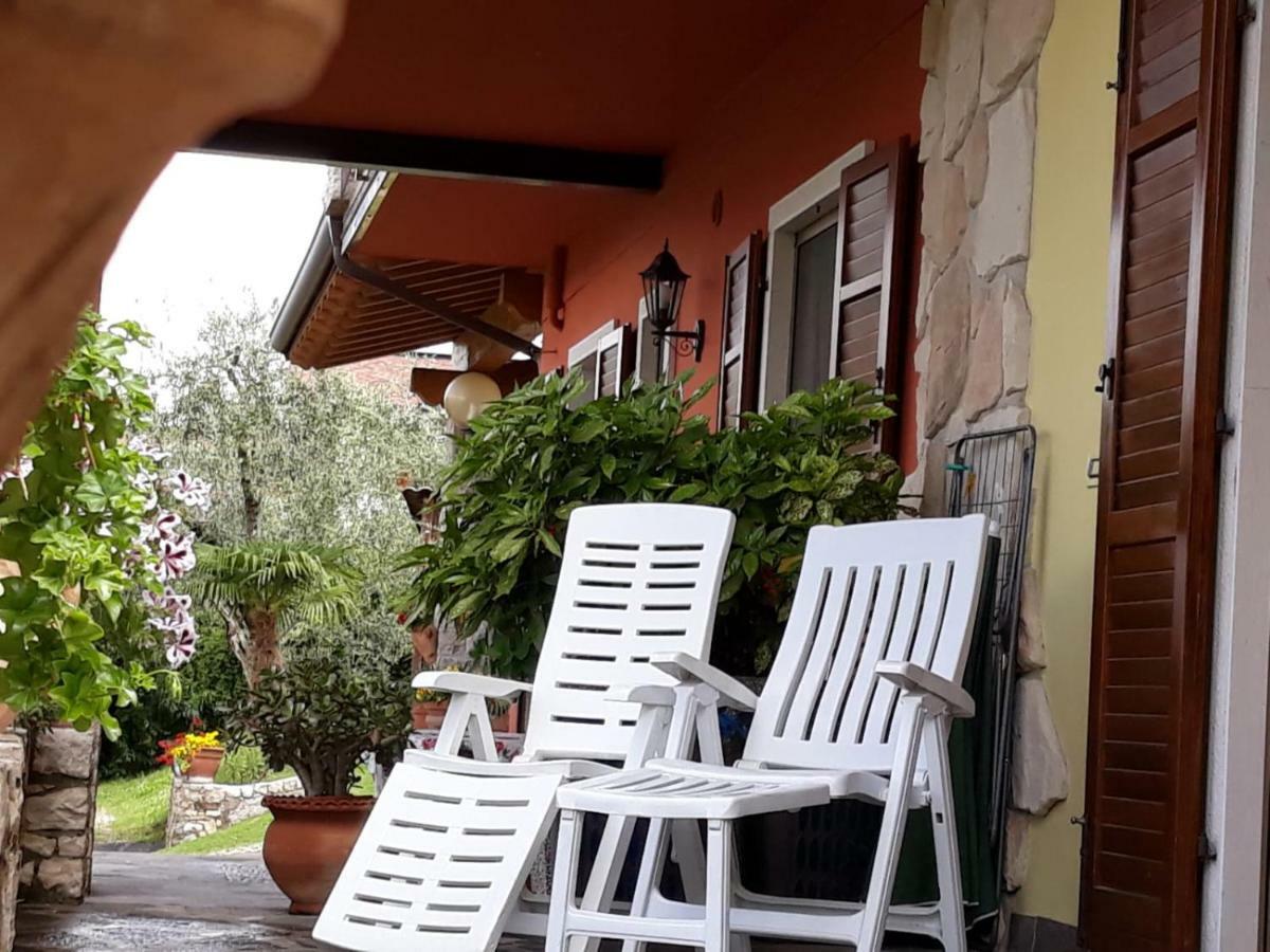 Casa Valenti Apartment Brenzone sul Garda Luaran gambar